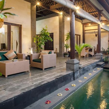 Bidadari Villa Seminyak Esterno foto