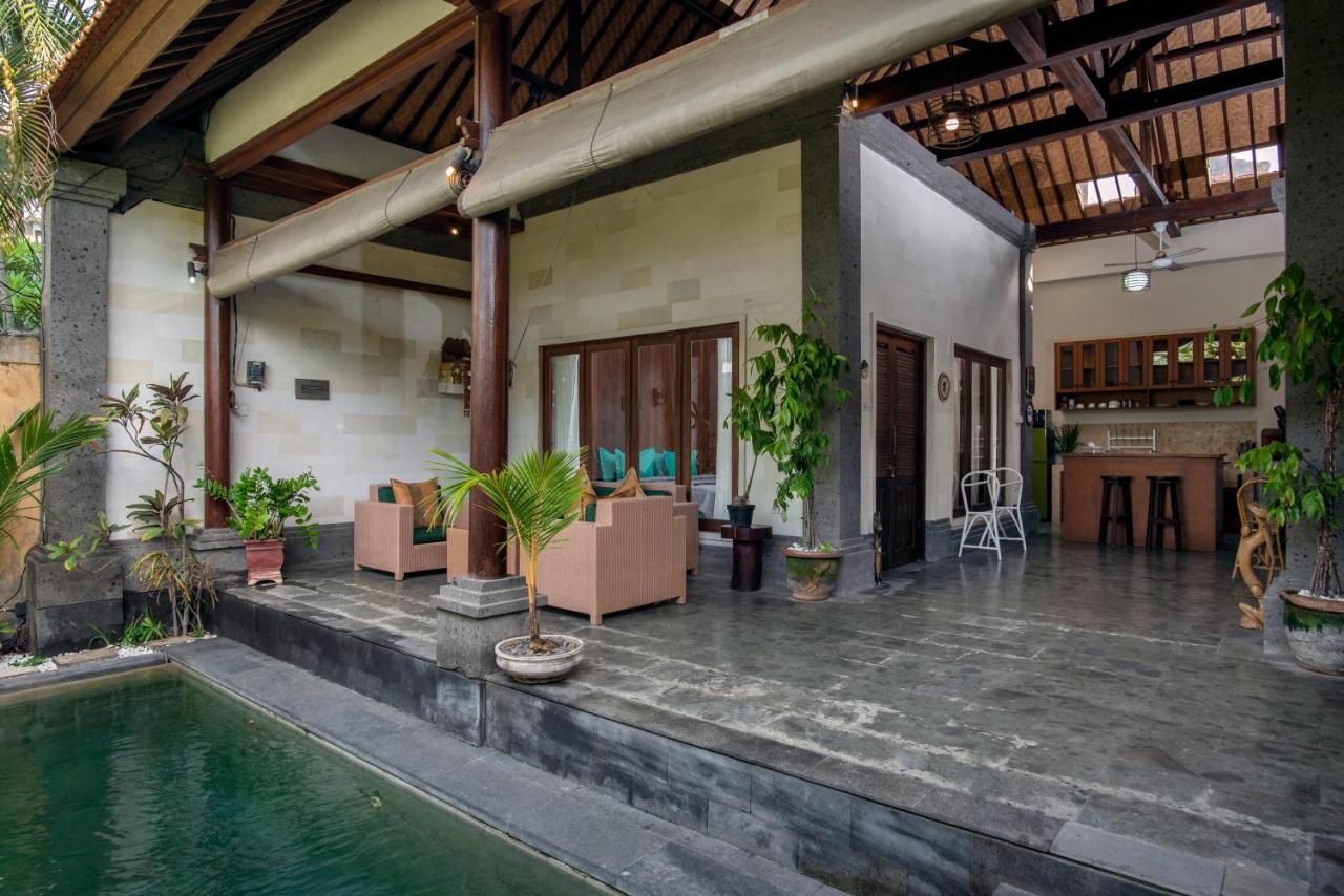 Bidadari Villa Seminyak Esterno foto